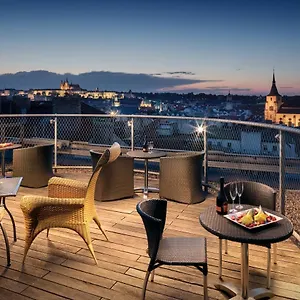 4* Ξενοδοχείο Metropol Design Old Town
